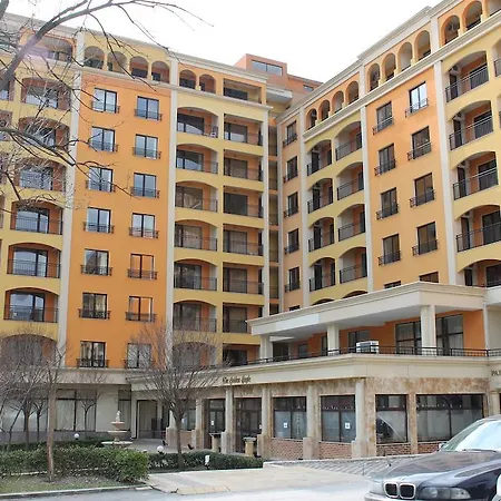 Arendoo In Apartament *